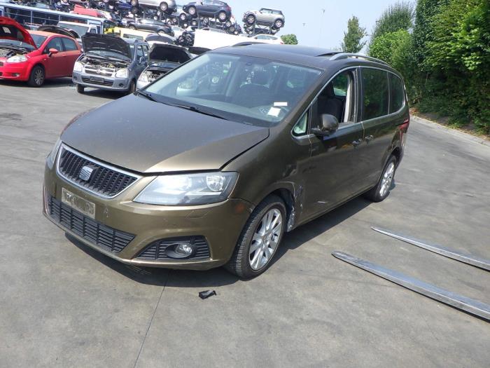 Seat Alhambra 2.0 TDI 16V Sloopvoertuig (2010, Bruin)