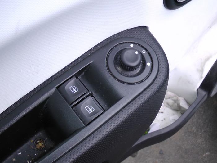 Renault Twingo III 1.0 SCe 75 12V Sloopvoertuig (2020, Wit)