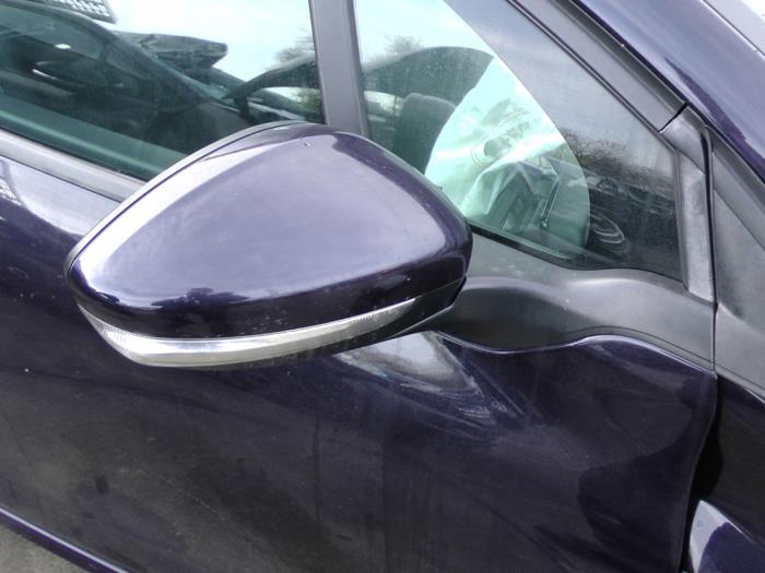 Peugeot 208 I 1.2 Vti 12V PureTech 82 Sloopvoertuig (2017, Blauw)