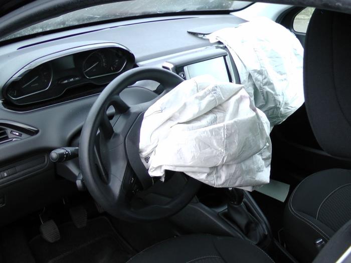 Peugeot 208 I 1.2 Vti 12V PureTech 82 Sloopvoertuig (2017, Blauw)