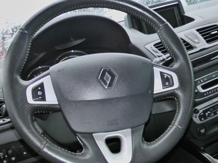 Renault Megane III Grandtour 1.2 16V TCE 115 Sloopvoertuig (2012, Zwart)