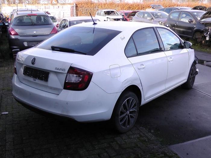 Skoda Rapid 1.2 TSI 16V Sloopvoertuig (2015, Wit)