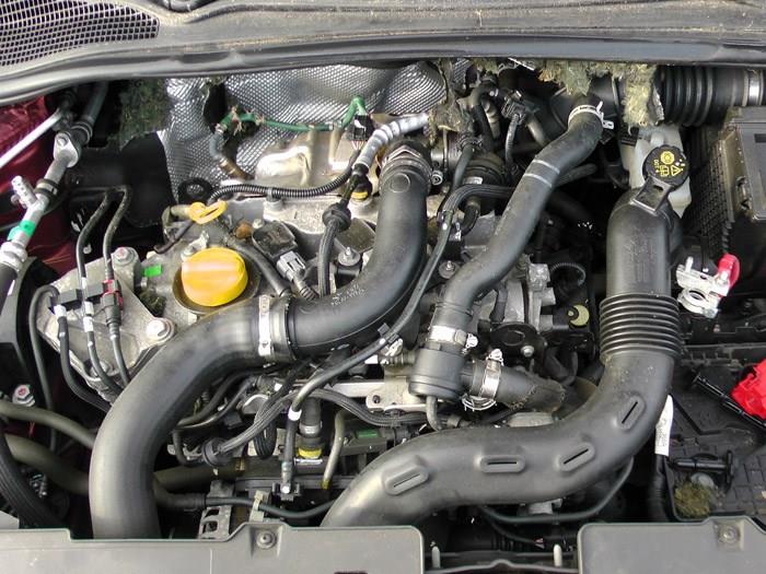 Renault Clio IV 0.9 Energy TCE 90 12V Sloopvoertuig (2016, Rood)