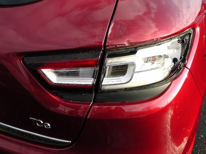 Renault Clio IV 0.9 Energy TCE 90 12V Sloopvoertuig (2016, Rood)