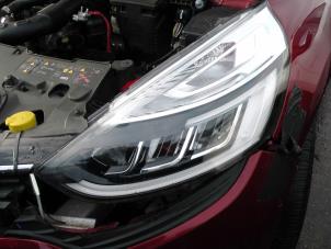 Renault Clio IV 0.9 Energy TCE 90 12V Sloopvoertuig (2016, Rood)