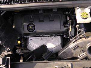 Peugeot 5008 I 1.6 VTI 16V Sloopvoertuig (2011, Grijs)