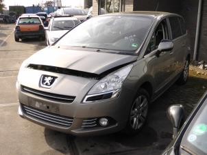 Peugeot 5008 I 1.6 VTI 16V Sloopvoertuig (2011, Grijs)