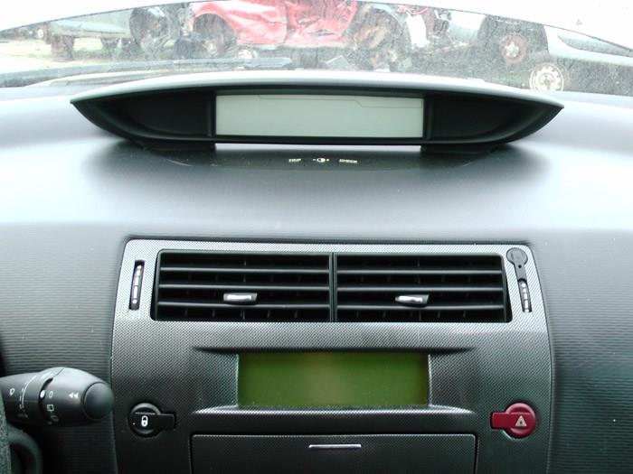 Citroen C4 Berline 1.6 16V VTi 120 Sloopvoertuig (2009, Grijs)