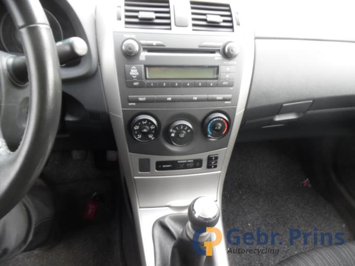 Toyota Corolla 1.6 Dual VVT-i 16V Sloopvoertuig (2008, Blauw)