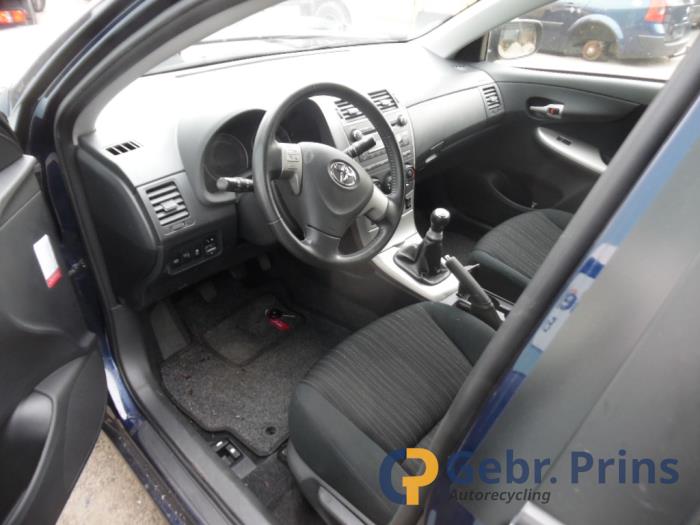 Toyota Corolla 1.6 Dual VVT-i 16V Sloopvoertuig (2008, Blauw)