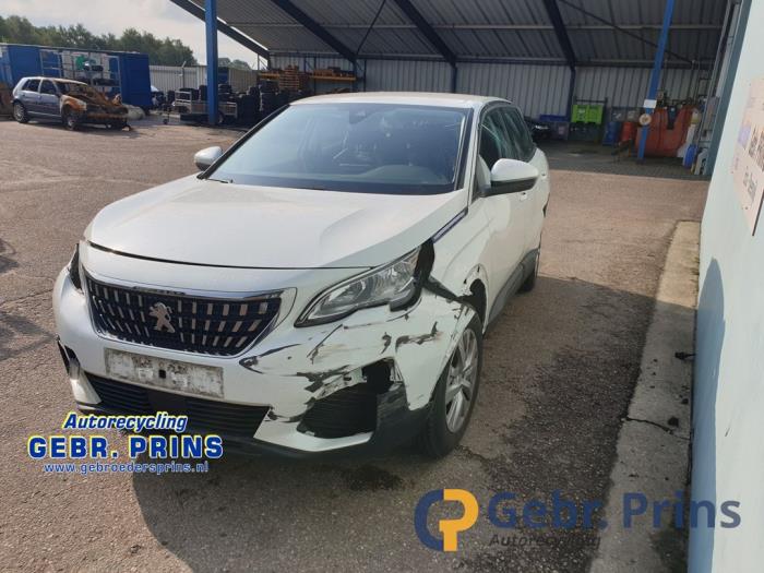 Peugeot 3008 II 1.2 12V e-THP PureTech 130 Sloopvoertuig (2018, Wit)