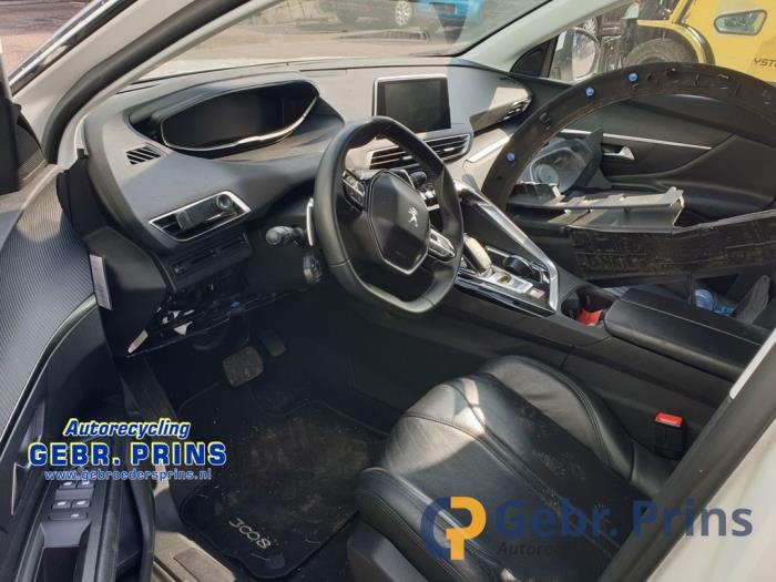 Peugeot 3008 II 1.2 12V e-THP PureTech 130 Sloopvoertuig (2018, Wit)