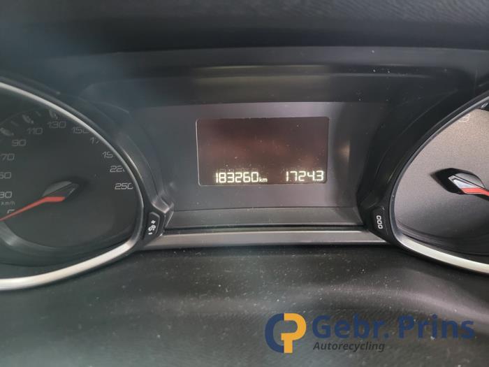 Peugeot 308 1.6 BlueHDi 120 Sloopvoertuig (2015, Zwart)