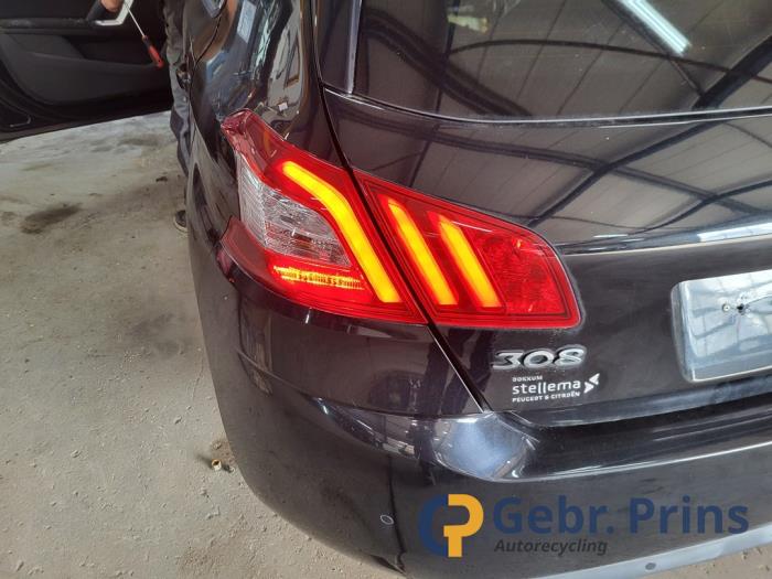 Peugeot 308 1.6 BlueHDi 120 Sloopvoertuig (2015, Zwart)