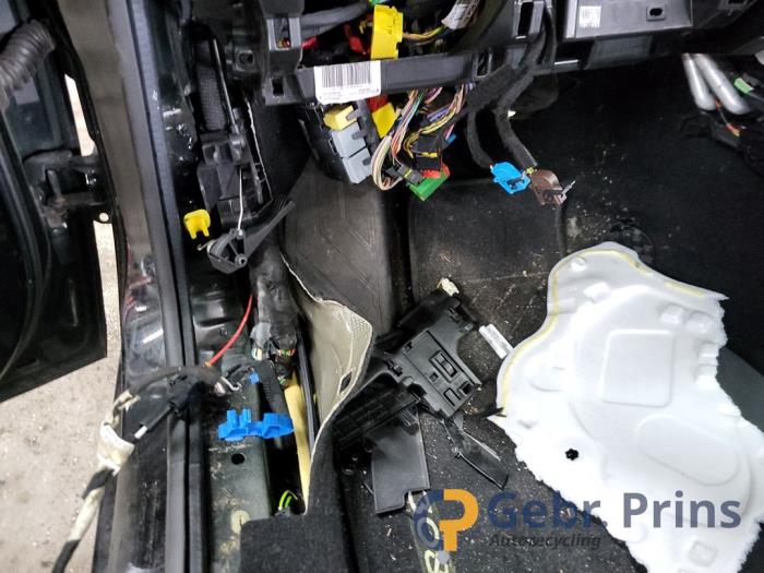 Peugeot 308 1.6 BlueHDi 120 Sloopvoertuig (2015, Zwart)