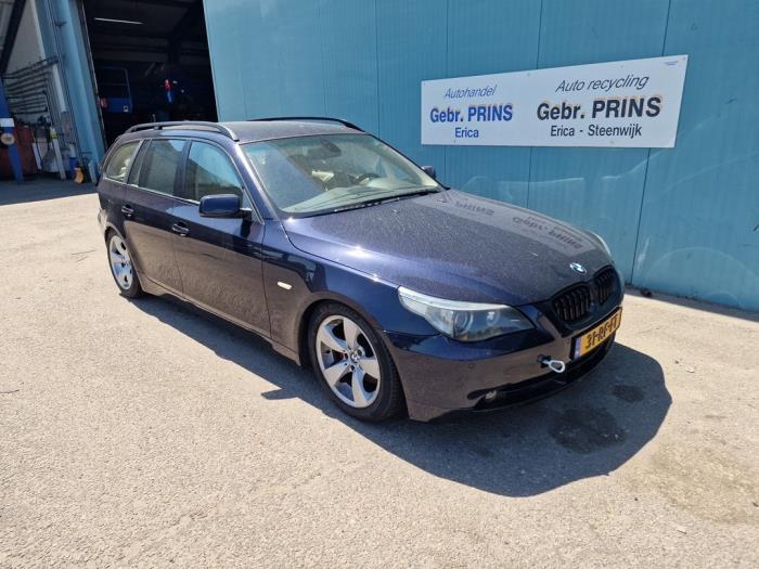 BMW 5 Serie Touring 530d 24V Sloopvoertuig 2005 Blauw