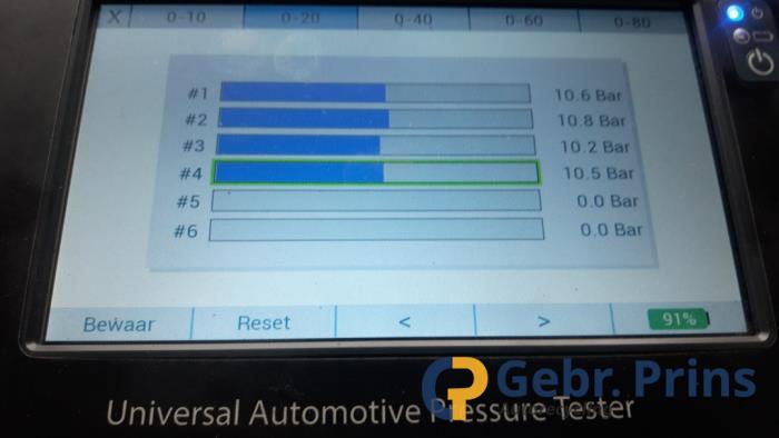 Renault Clio III Estate/Grandtour 1.2 16V TCE 100 Sloopvoertuig (2010, Zwart)