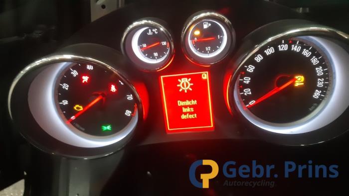 Opel Astra J Sports Tourer 1.4 Turbo 16V Sloopvoertuig (2011, Grijs)