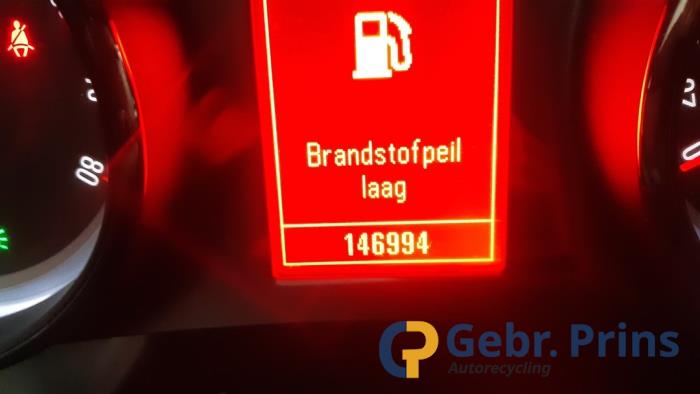 Opel Astra J Sports Tourer 1.4 Turbo 16V Sloopvoertuig (2011, Grijs)