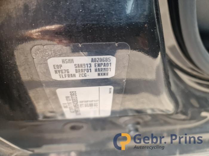 Dacia Duster 1.6 16V Sloopvoertuig (2010, Zwart)