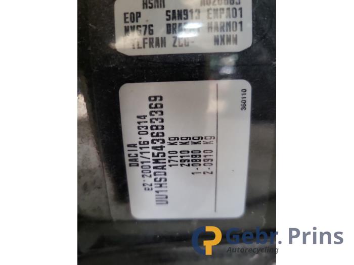 Dacia Duster 1.6 16V Sloopvoertuig (2010, Zwart)