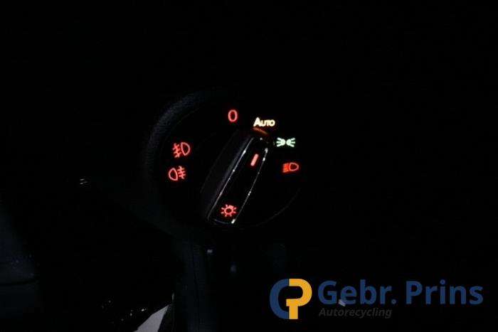 Seat Leon ST 1.4 TSI ACT 16V Sloopvoertuig (2017, Zwart)