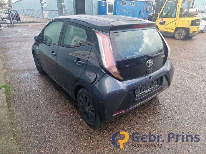 Toyota Aygo 1.0 12V VVT-i Sloopvoertuig (2014, Grijs)