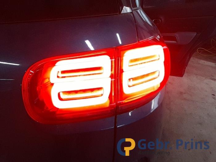 Citroen C5 Aircross I 1.6 Hybrid 225 16V Sloopvoertuig (2021, Groen)