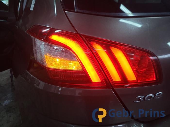 Peugeot 308 1.6 BlueHDi 120 Sloopvoertuig (2015, Grijs)