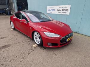 Tesla Model S 70D  (Sloop)