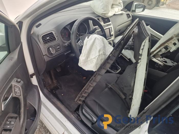 Volkswagen Polo V 1.0 TSI 12V BlueMotion Sloopvoertuig (2016, Wit)