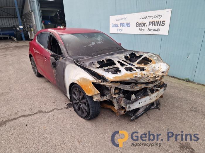 Mazda 3 2.0 SkyActiv-G 16V Sloopvoertuig (2014, Rood)