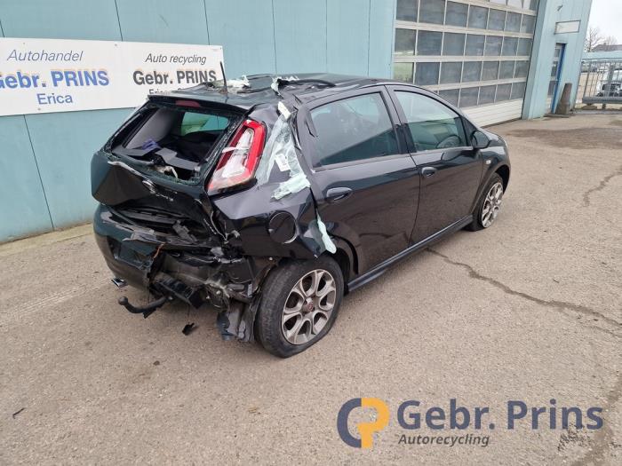 Fiat Punto III 0.9 TwinAir Sloopvoertuig (2013, Zwart)