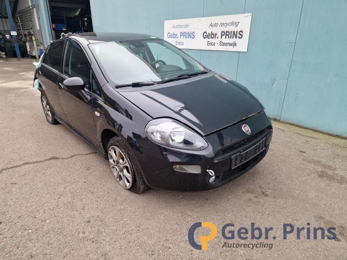 Fiat Punto III 0.9 TwinAir Sloopvoertuig (2013, Zwart)