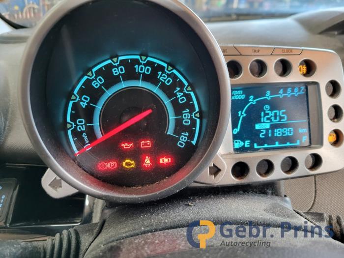 Chevrolet Spark 1.0 16V Bifuel Sloopvoertuig (2012, Zwart)