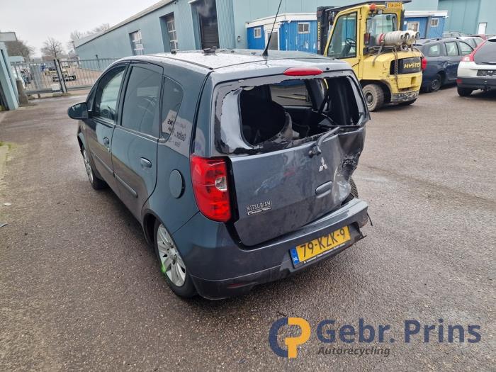 Mitsubishi Colt 1.3 16V Sloopvoertuig (2010, Grijs)