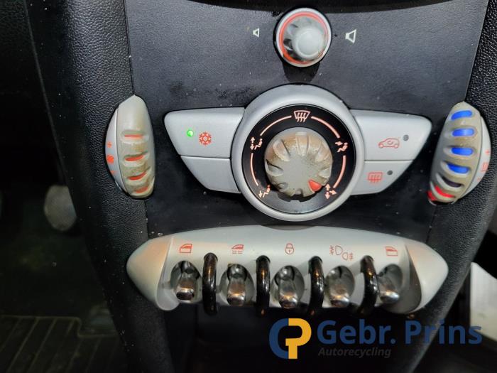 Mini Mini Open 1.6 16V Cooper Sloopvoertuig (2010, Zwart)