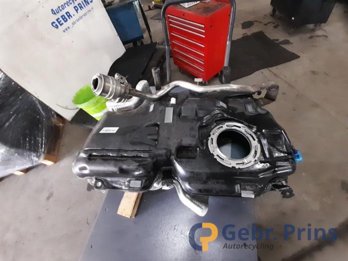 Mercedes B 2.0 B-200d Sloopvoertuig (2023, Wit)