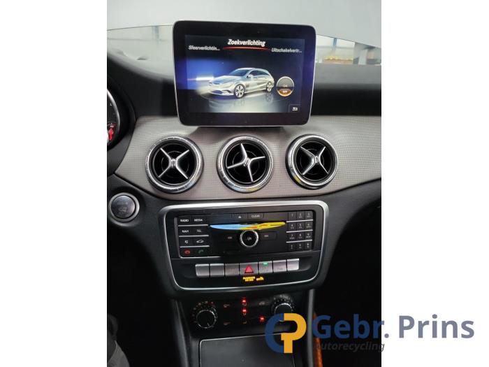 Mercedes CLA Shooting Brake 2.2 CLA-200 CDI, 200 d 16V Sloopvoertuig (2016, Grijs)