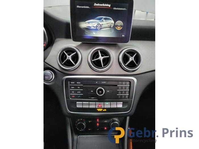 Mercedes CLA Shooting Brake 2.2 CLA-200 CDI, 200 d 16V Sloopvoertuig (2016, Grijs)