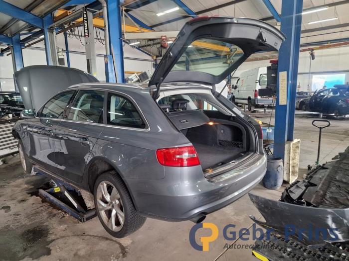 Audi A4 Avant 1.8 TFSI 16V Sloopvoertuig (2012, Grijs)