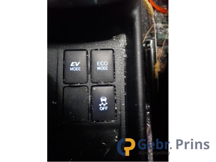 Toyota Yaris III 1.5 16V Hybrid Sloopvoertuig (2016, Wit)