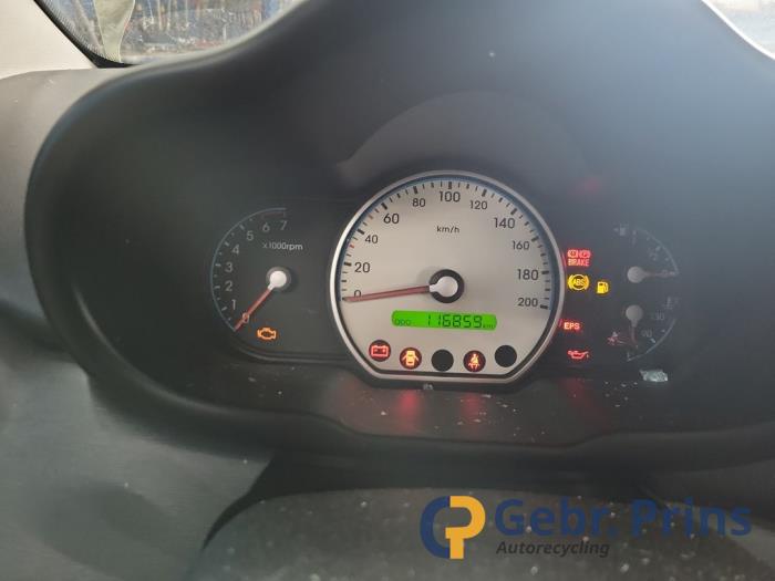 Hyundai i10 1.1i 12V Sloopvoertuig (2009, Beige)