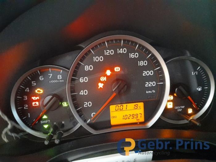 Toyota Yaris III 1.0 12V VVT-i Sloopvoertuig (2014, Wit)