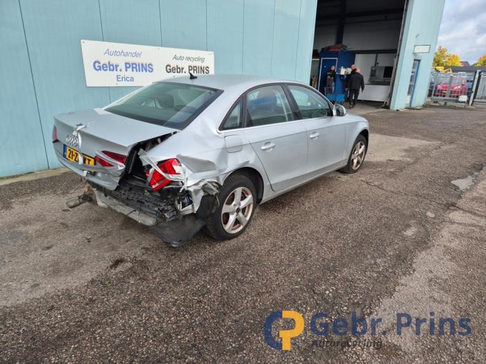 Audi A4 2.0 TDI 16V Sloopvoertuig (2008, Grijs)