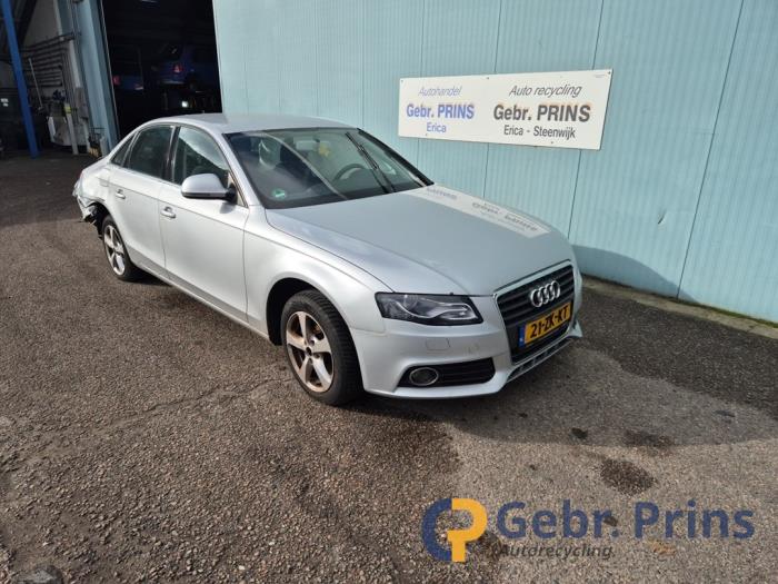 Audi A4 2.0 TDI 16V Sloopvoertuig (2008, Grijs)