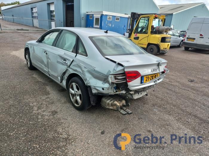 Audi A4 2.0 TDI 16V Sloopvoertuig (2008, Grijs)