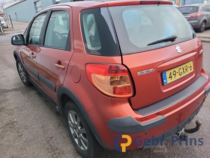 Suzuki SX4 1.6 16V VVT Comfort,Exclusive Autom. Sloopvoertuig (2008, Oranje)