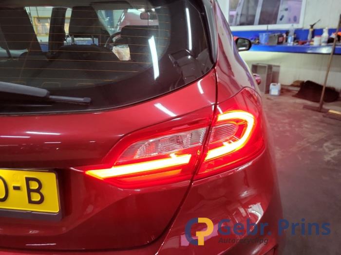 Ford Fiesta 7 1.0 EcoBoost 12V 100 Sloopvoertuig (2019, Rood)