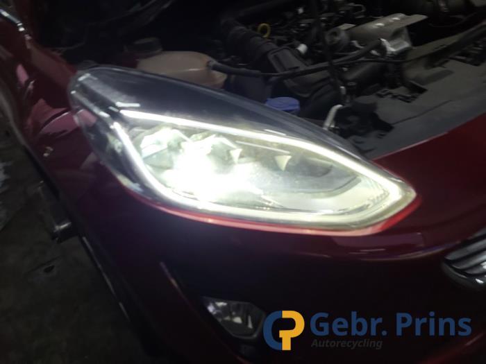 Ford Fiesta 7 1.0 EcoBoost 12V 100 Sloopvoertuig (2019, Rood)